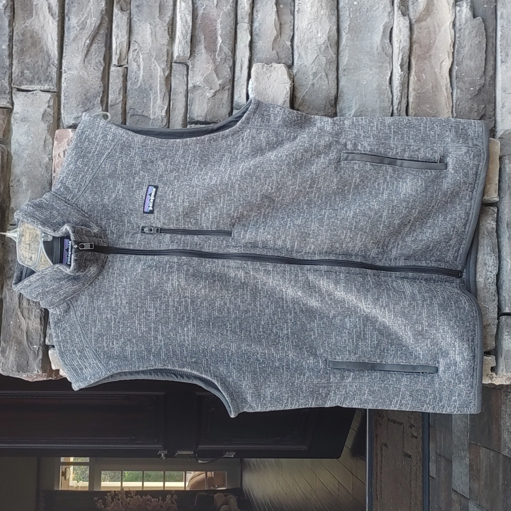 Patagonia Men's Better Sweater Vest in Nickel L NWT